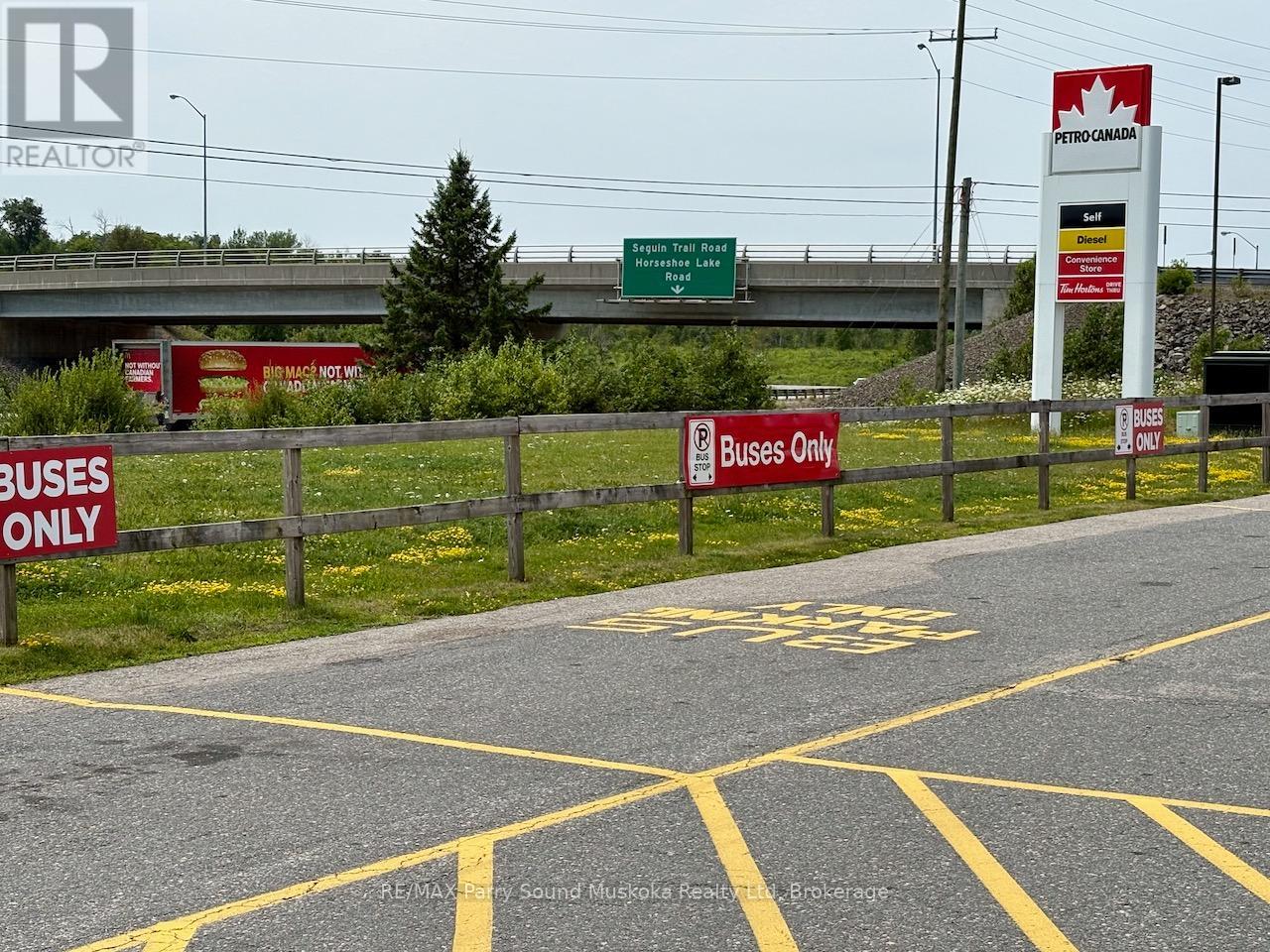 Photo 2 of 2 Leeds Road, Seguin ON