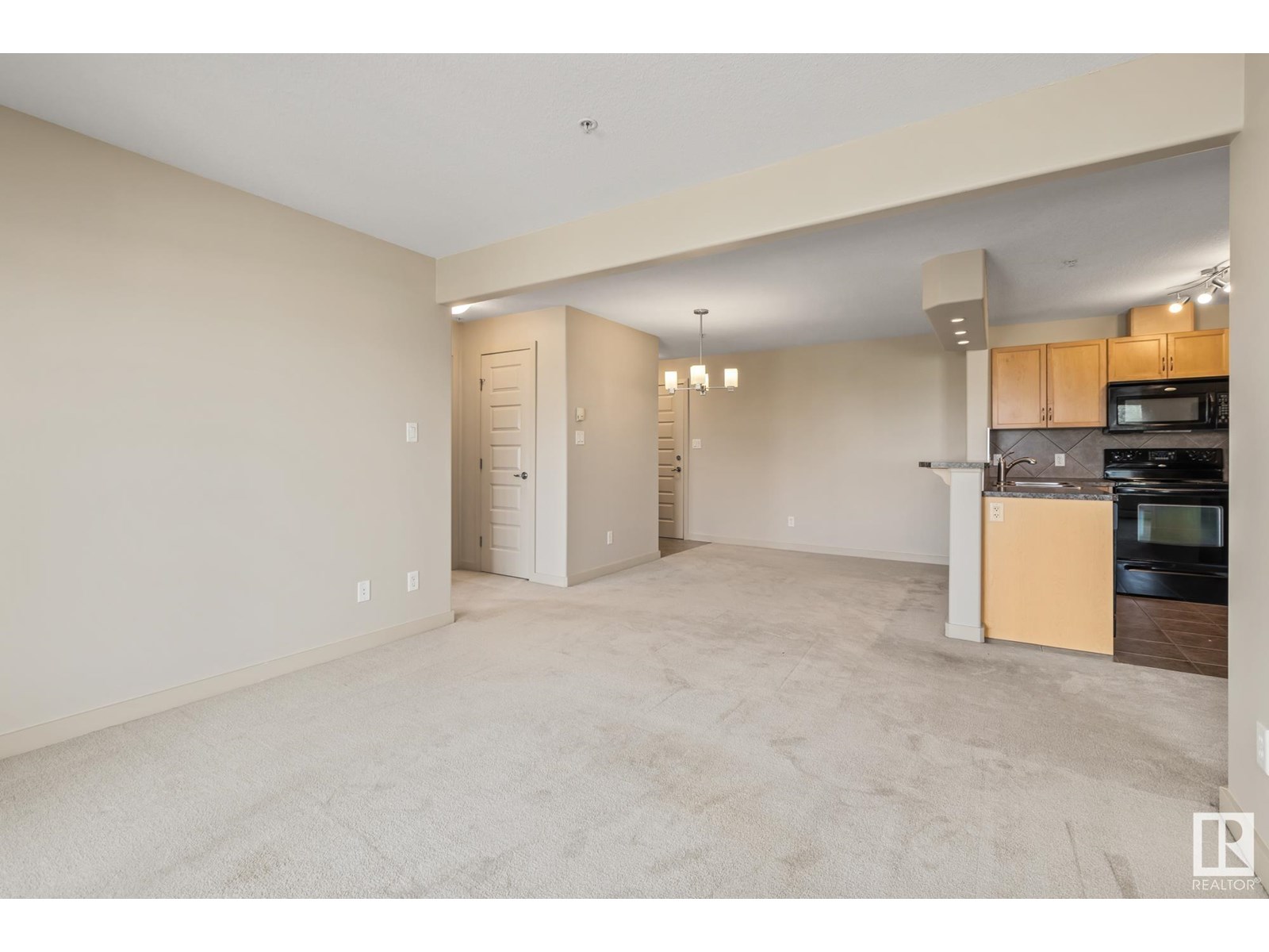 Photo 12 of 313 11615 Ellerslie Rd Sw, Edmonton AB