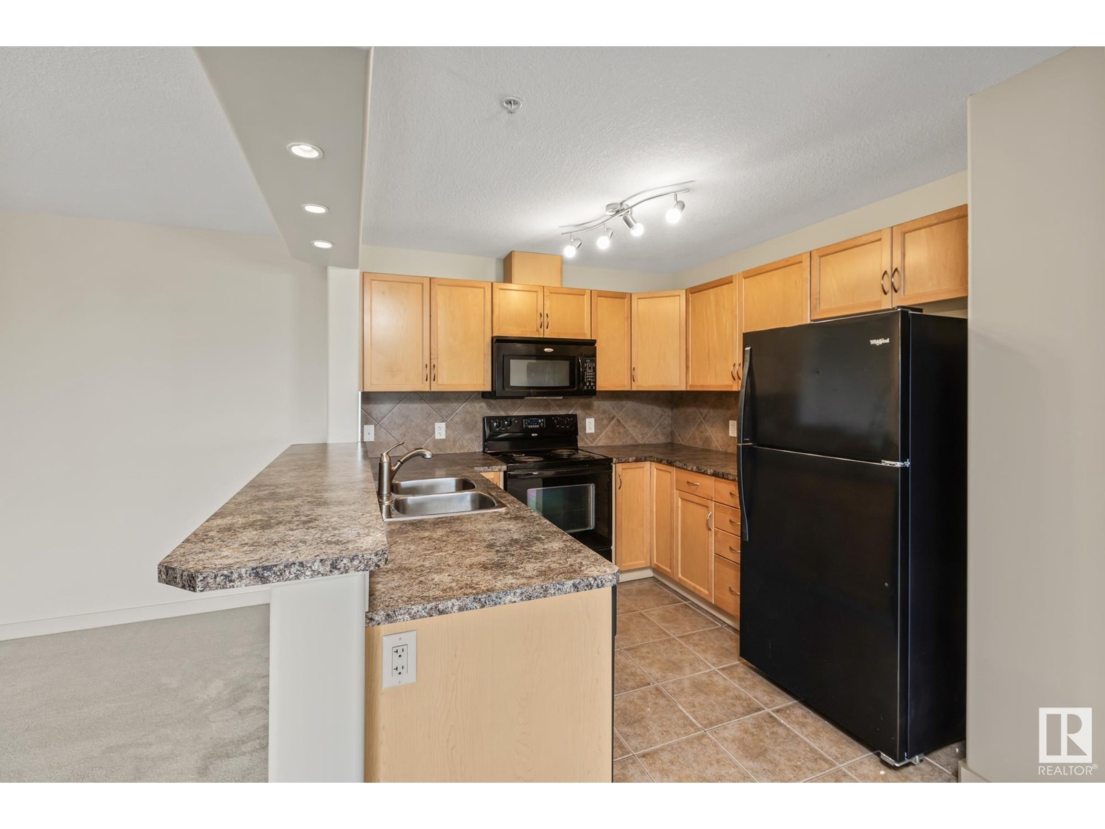 Photo 13 of 313 11615 Ellerslie Rd Sw, Edmonton AB