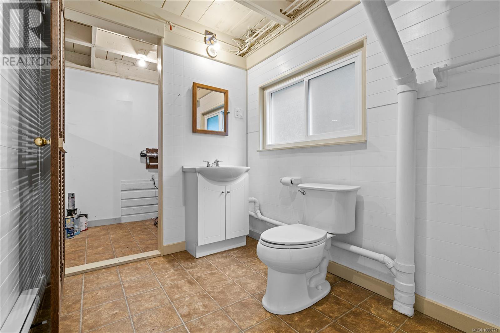 255 Ricardo Rd, Gabriola Island