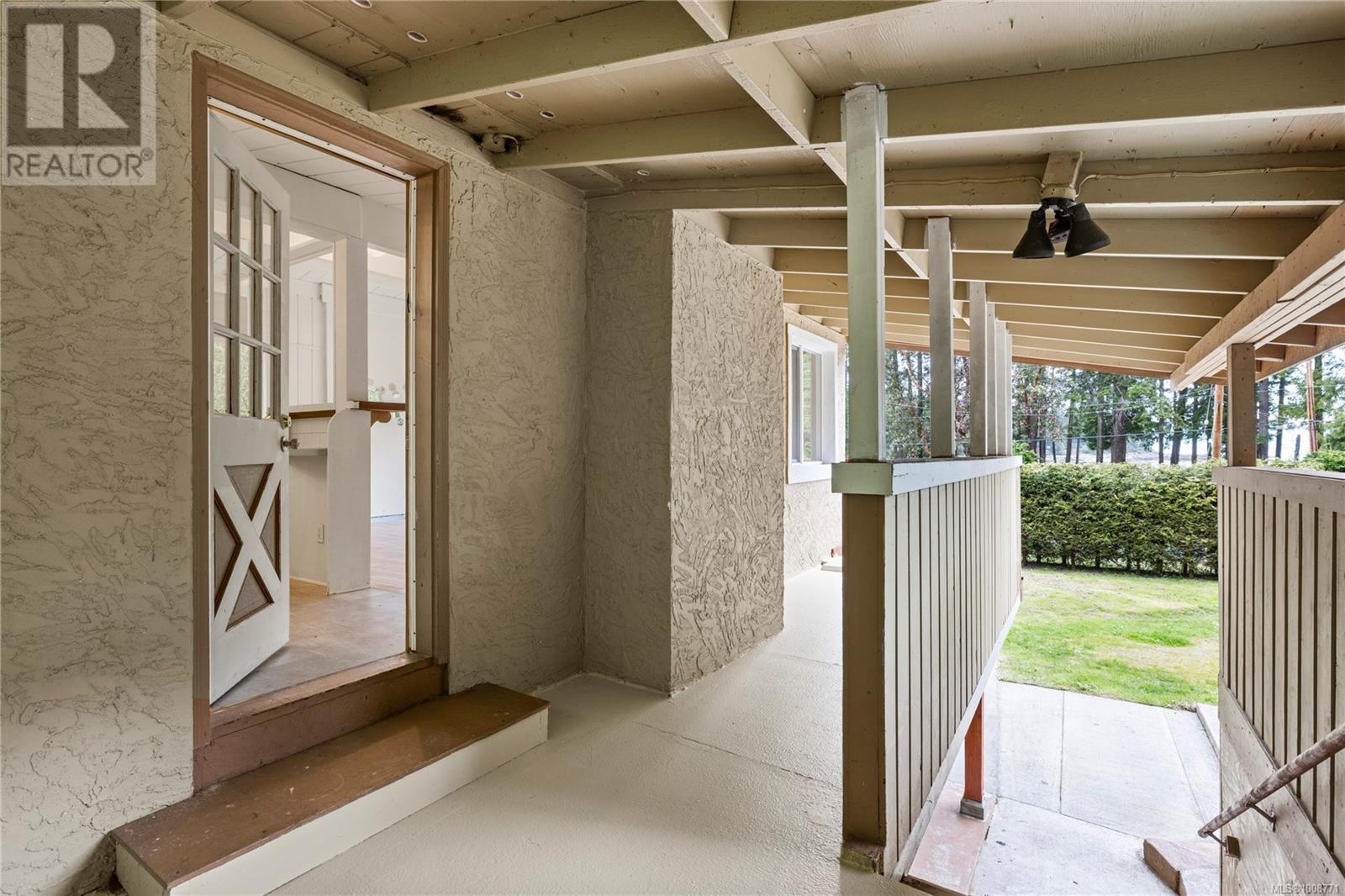 255 Ricardo Rd, Gabriola Island