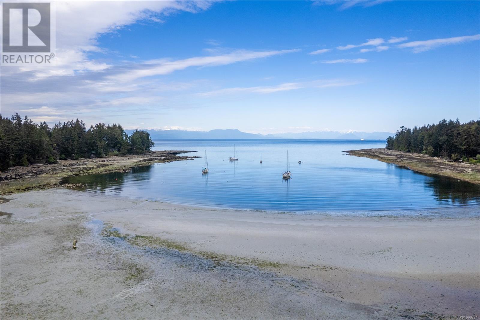 255 Ricardo Rd, Gabriola Island
