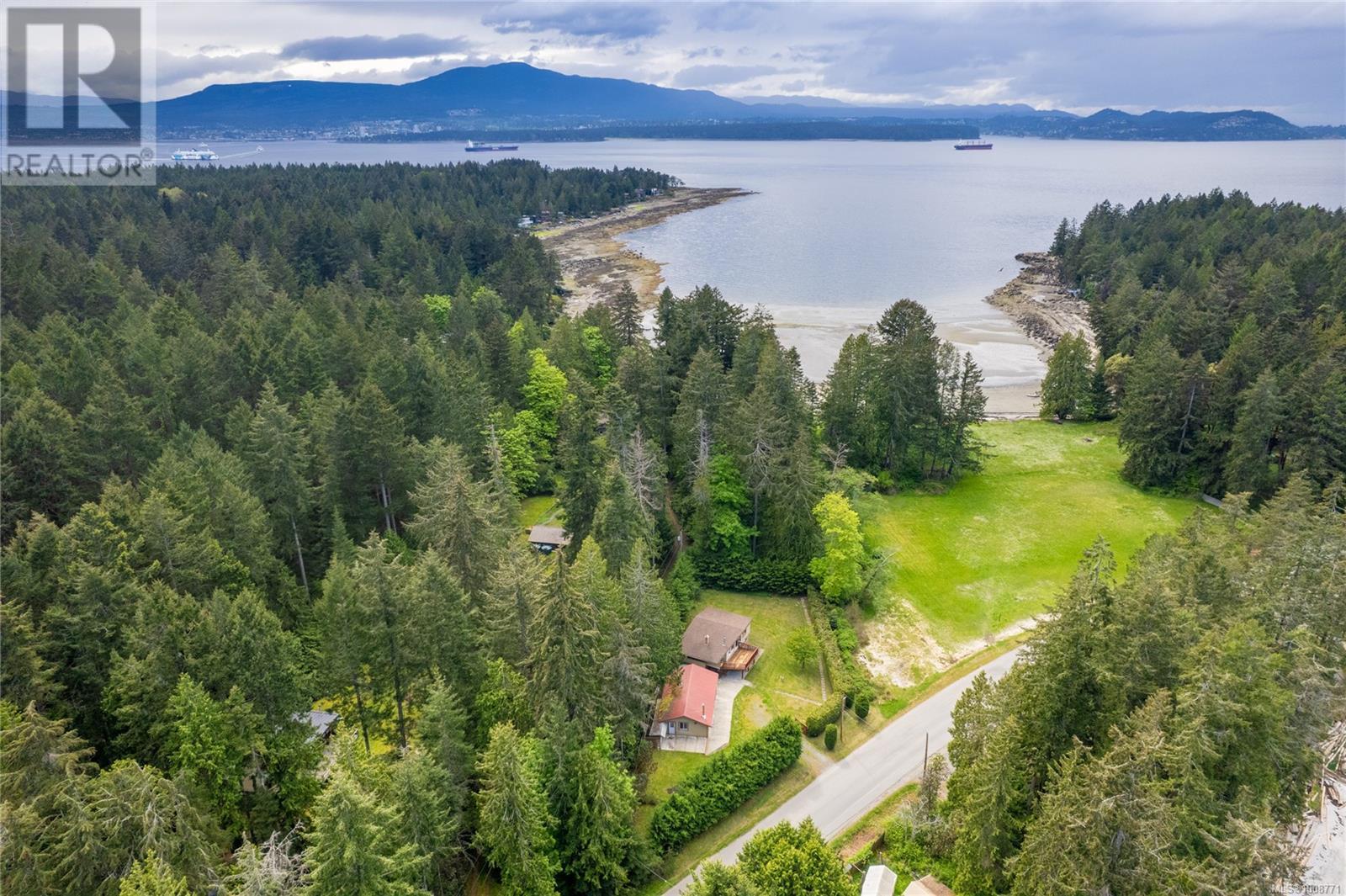 255 Ricardo Rd, Gabriola Island