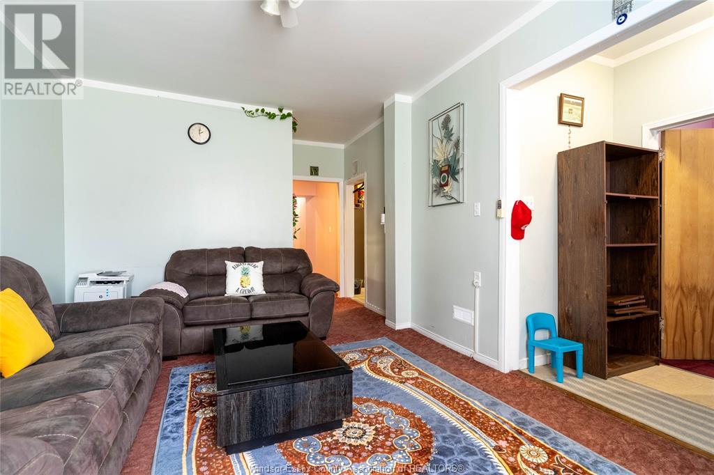 Photo 36 of 562 Dougall, Windsor ON