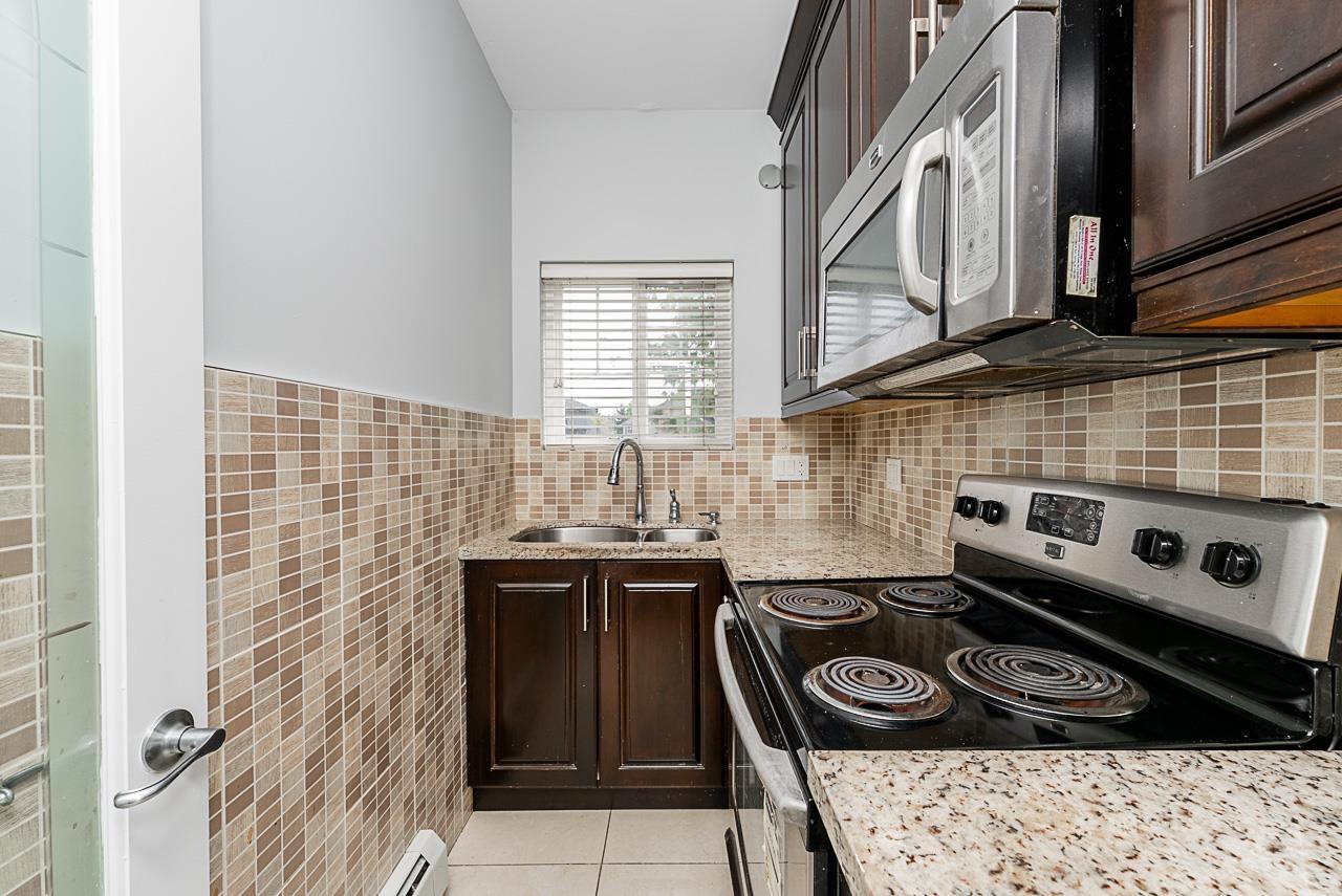 Photo 13 of 16785 58 B Avenue, Surrey BC