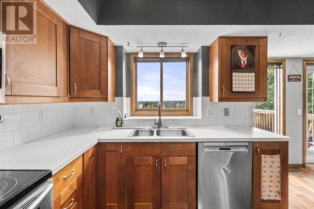 Single Family House for Sale in  Christie Park Hill SW Christie Park Calgary 