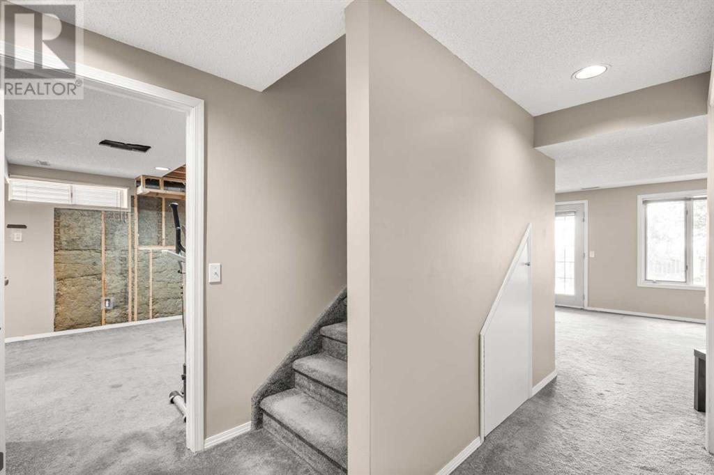 Single Family House for Sale in  Christie Park Hill SW Christie Park Calgary 