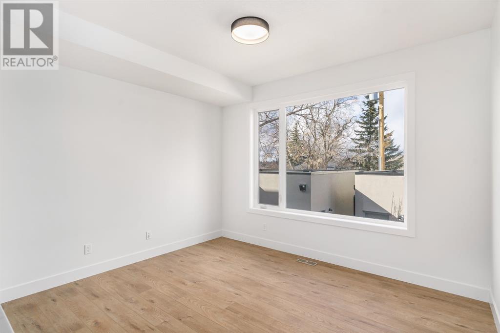 7, 2220 26 Avenue SW, Calgary, Alberta