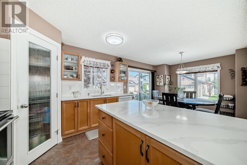 Single Family House for Sale in  Royal Birch Mount NW Royal Oak Calgary 