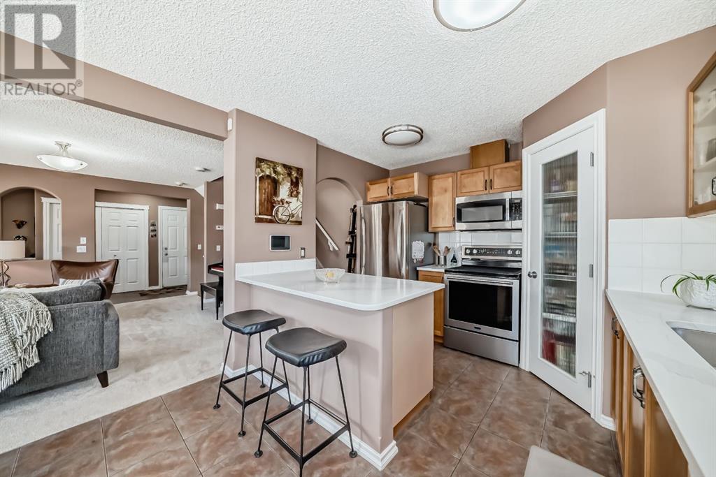 Single Family House for Sale in  Royal Birch Mount NW Royal Oak Calgary 