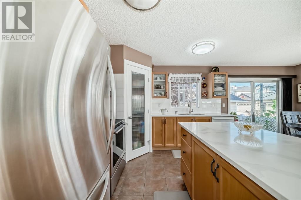 Single Family House for Sale in  Royal Birch Mount NW Royal Oak Calgary 