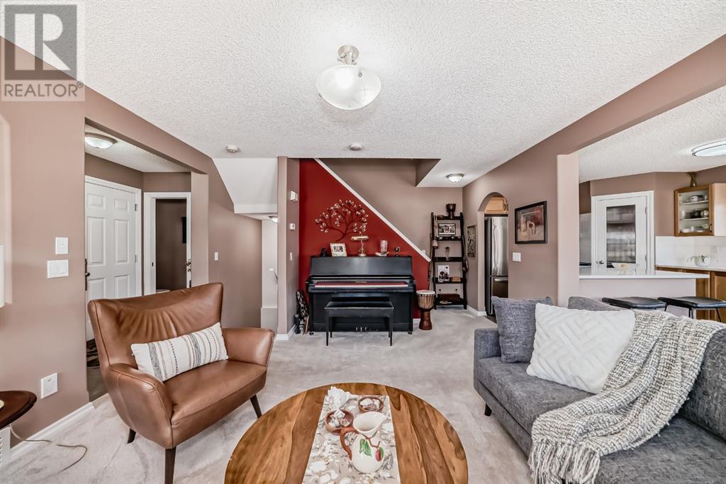 Single Family House for Sale in  Royal Birch Mount NW Royal Oak Calgary 