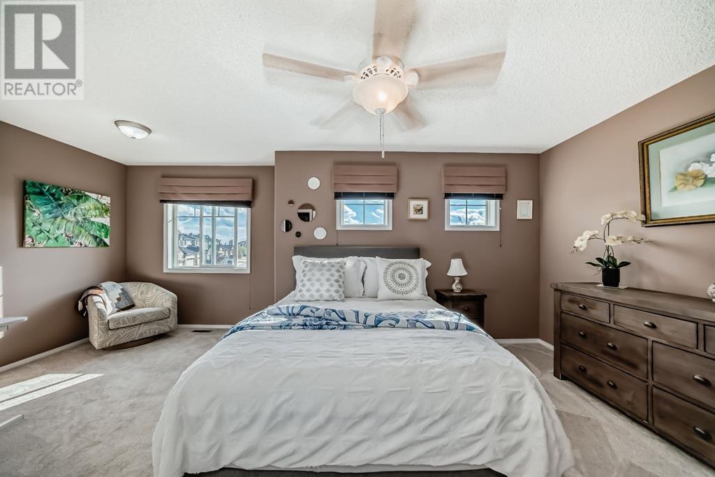 Single Family House for Sale in  Royal Birch Mount NW Royal Oak Calgary 