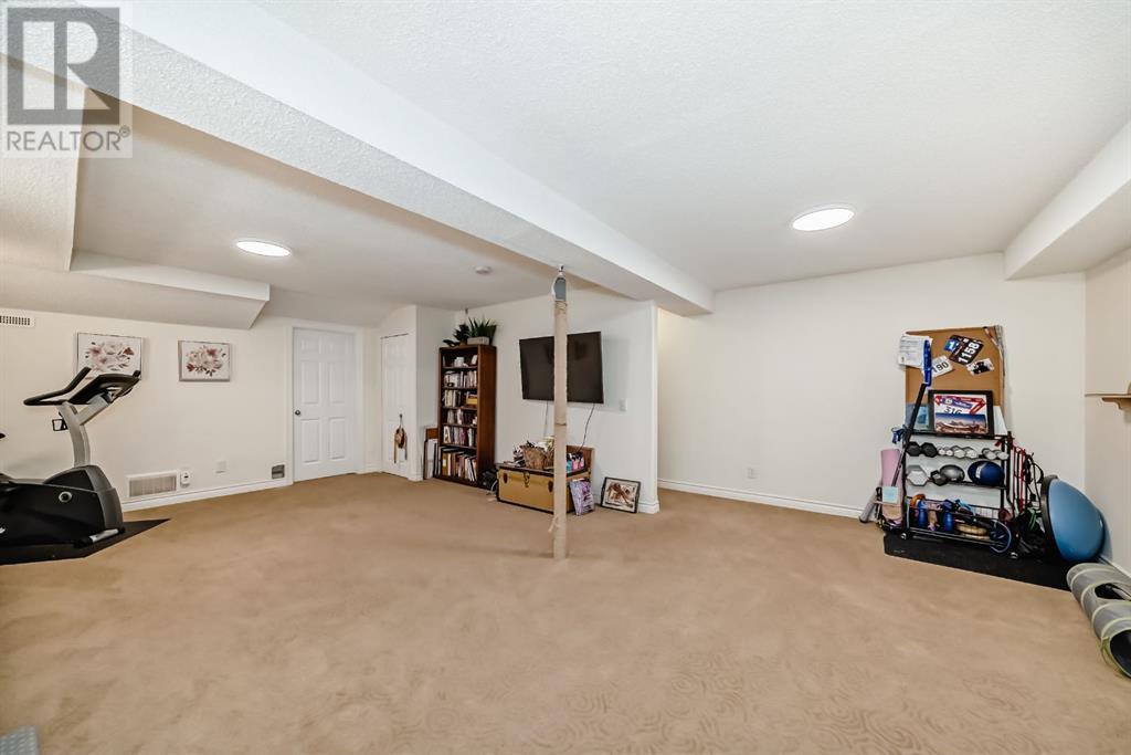 Single Family House for Sale in  Royal Birch Mount NW Royal Oak Calgary 
