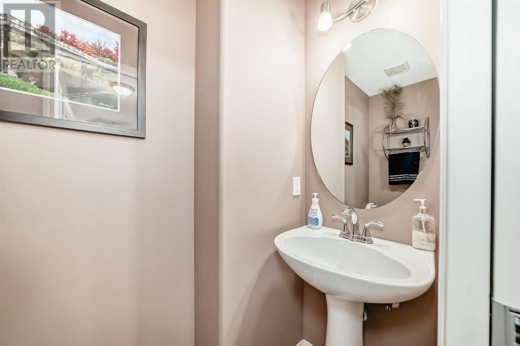 Single Family House for Sale in  Royal Birch Mount NW Royal Oak Calgary 