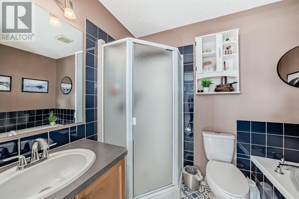 Single Family House for Sale in  Royal Birch Mount NW Royal Oak Calgary 
