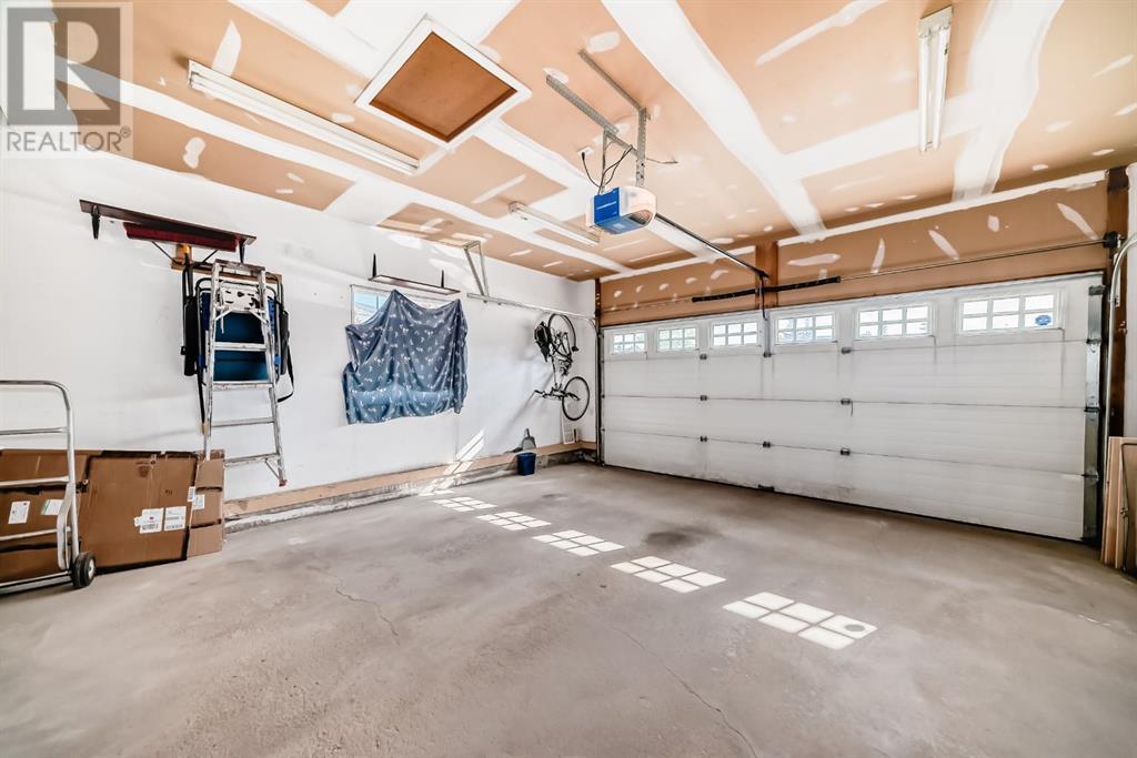 Single Family House for Sale in  Royal Birch Mount NW Royal Oak Calgary 