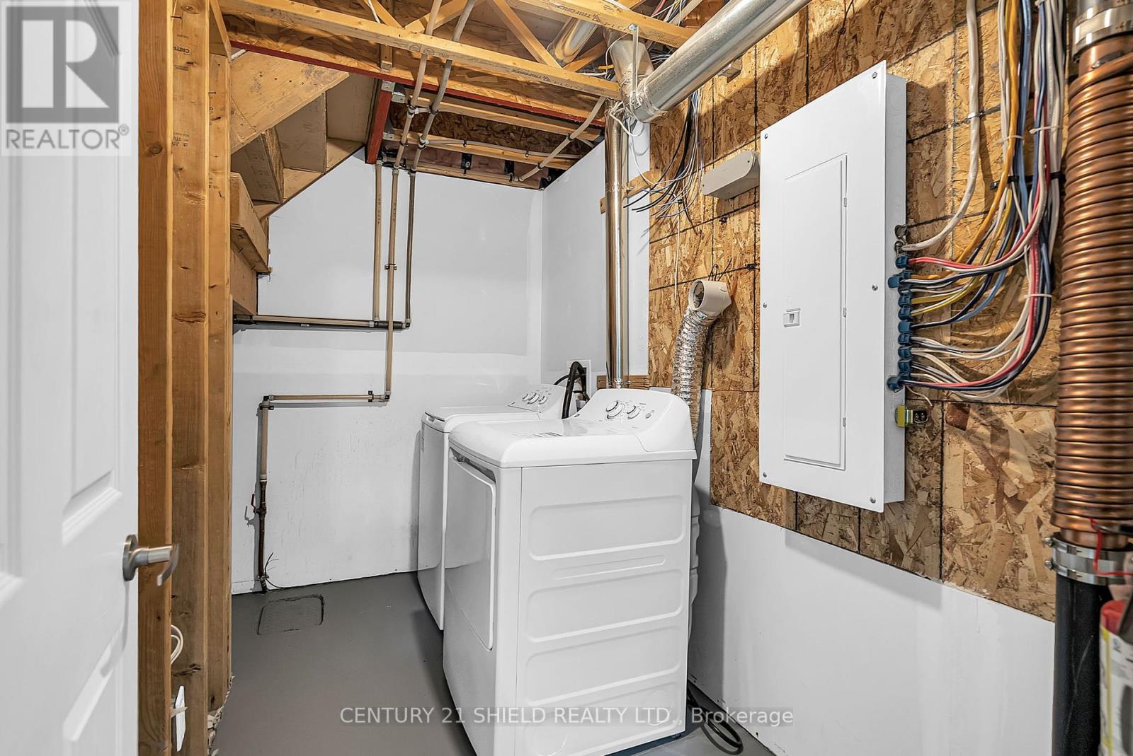 Photo 24 of 225 Third Street W, Cornwall ON