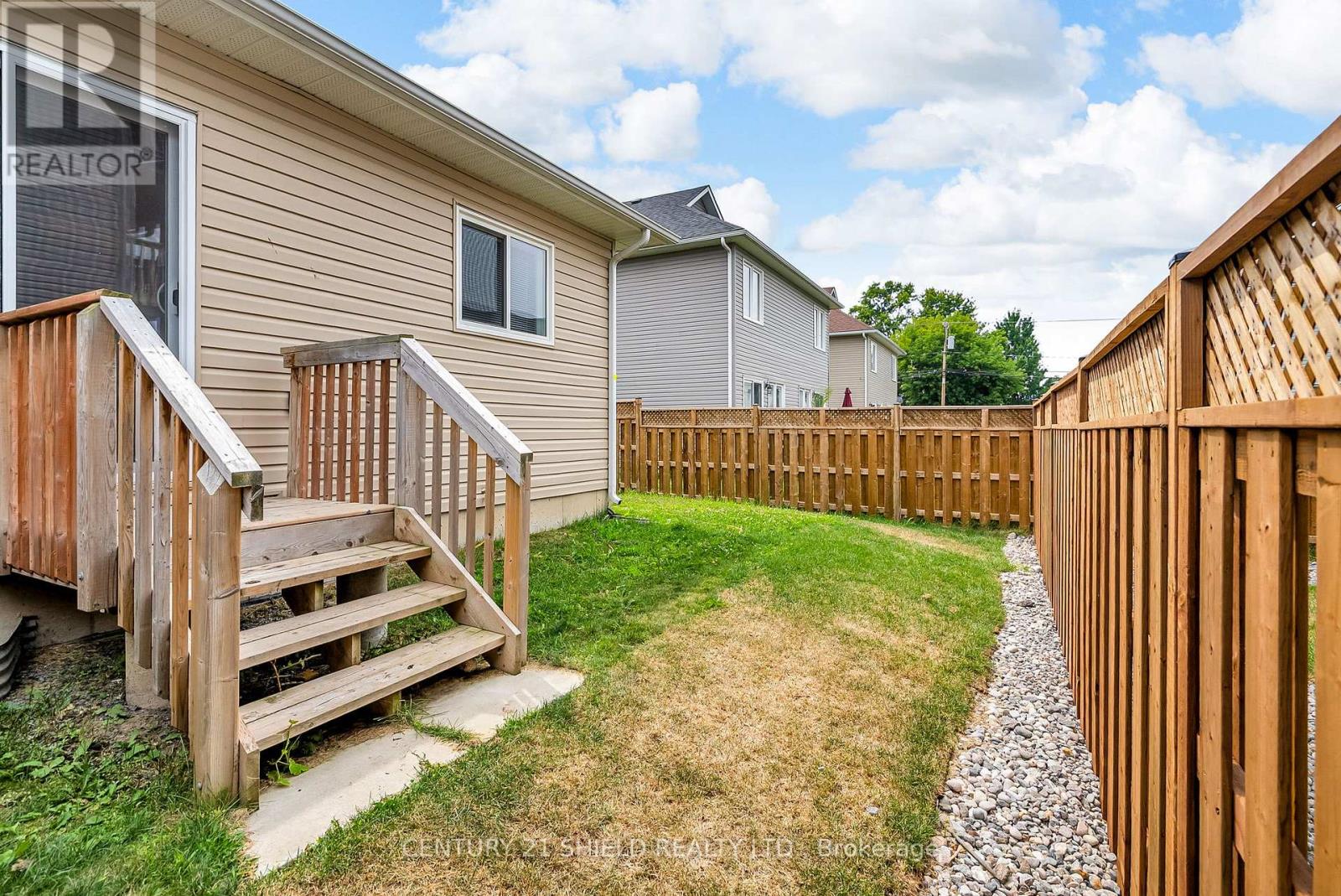 Photo 17 of 225 Third Street W, Cornwall ON