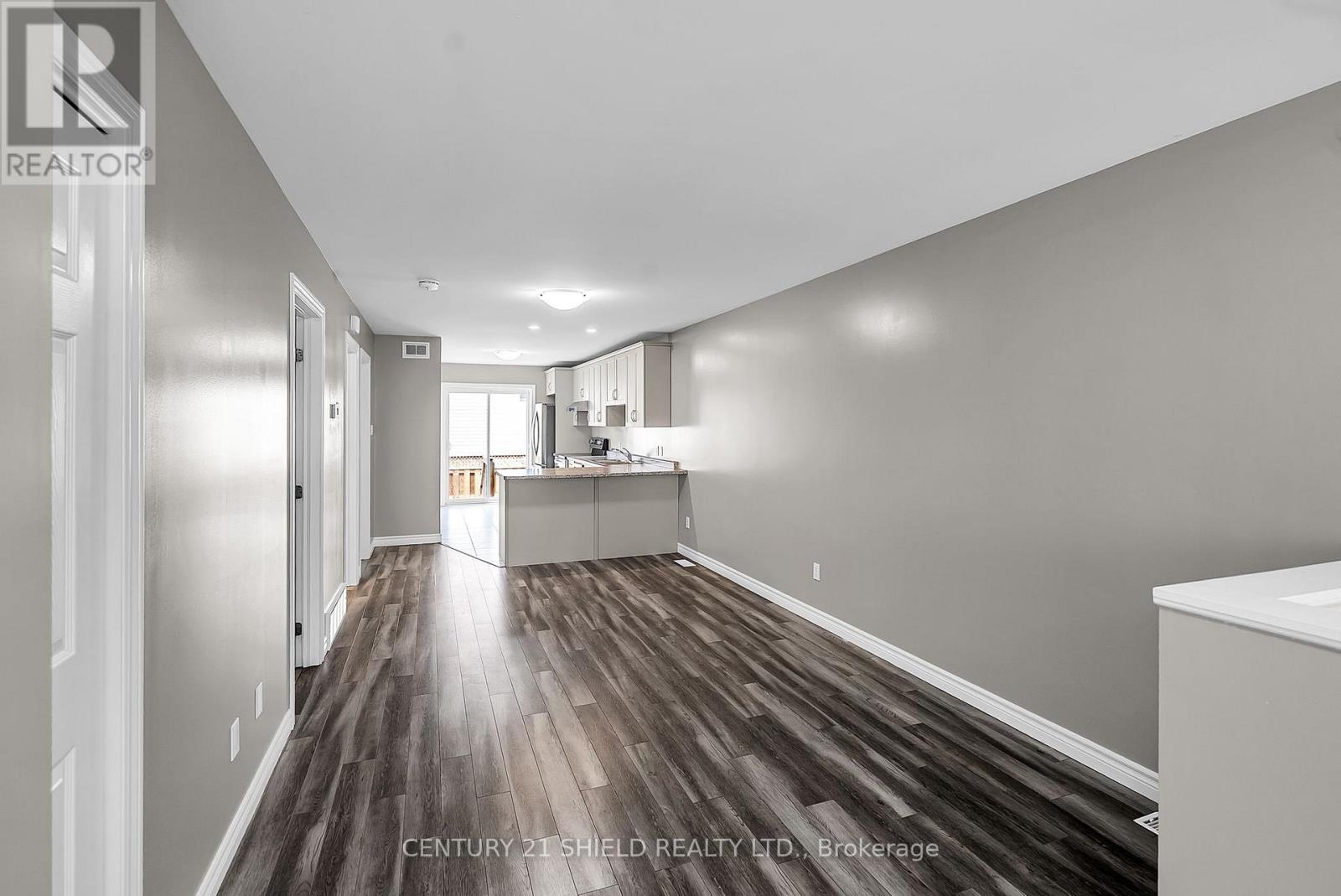 Photo 31 of 225 Third Street W, Cornwall ON