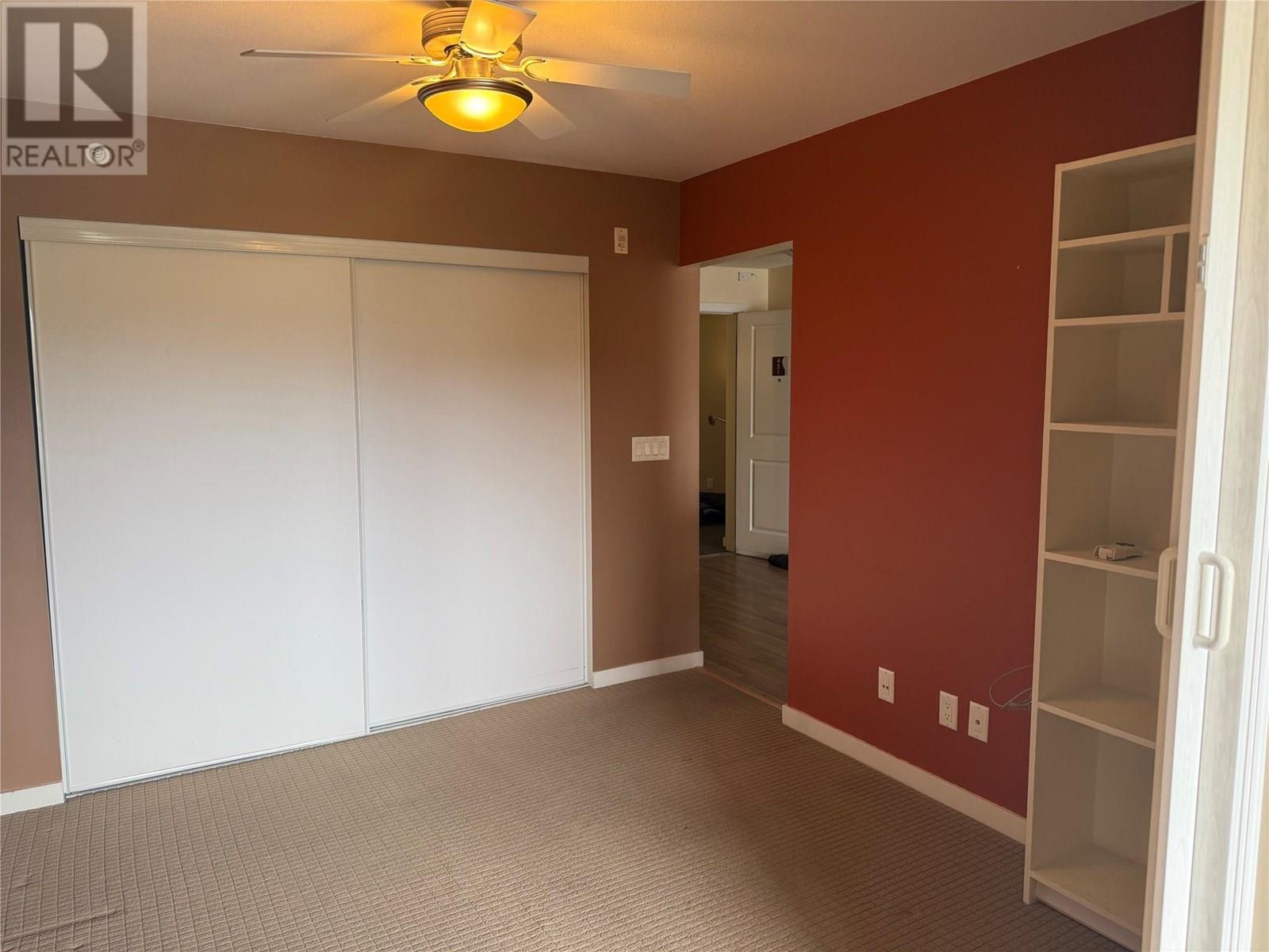 421 1550 Dickson Avenue, Kelowna