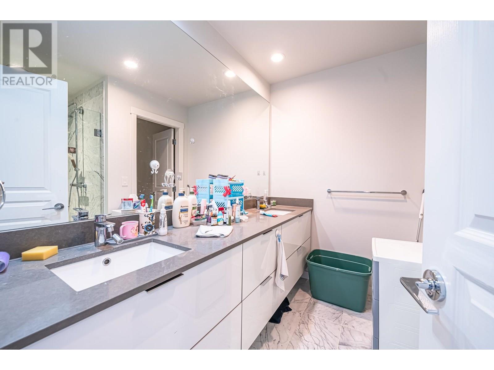 Photo 22 of 104 10388 No 2 Road, Richmond BC