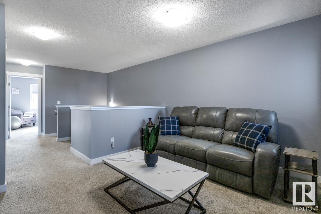 Photo 10 of 1009 Berg Pl, Leduc AB