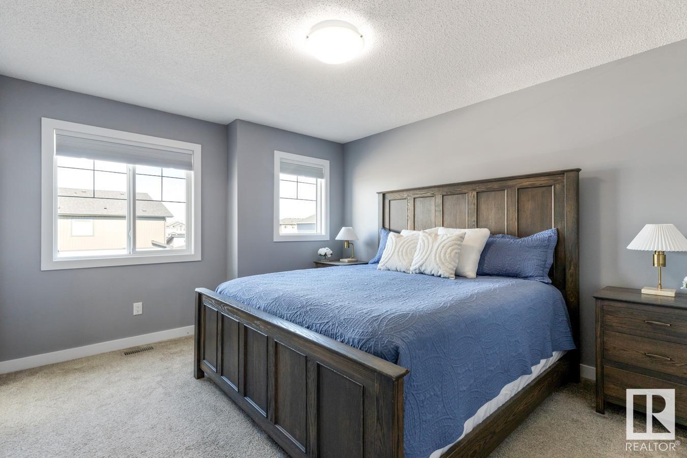 Photo 2 of 1009 Berg Pl, Leduc AB