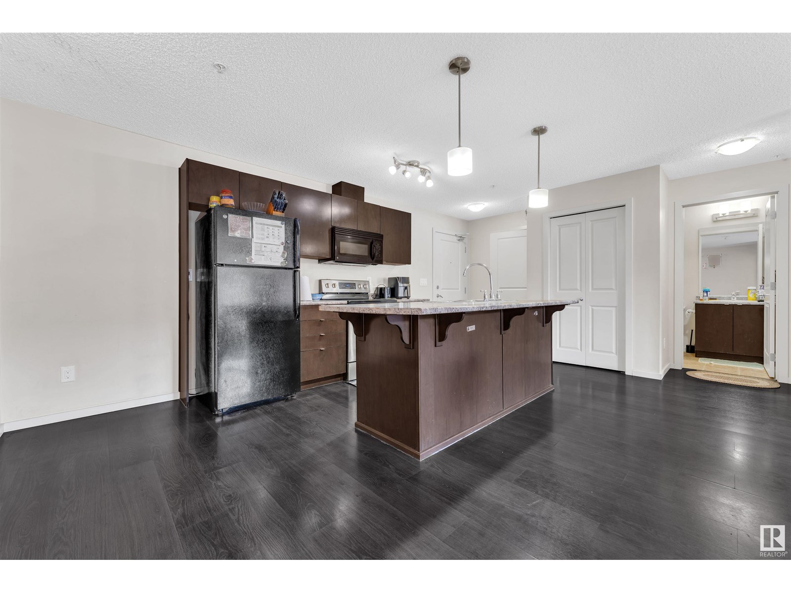 Photo 21 of 303 3353 16 A Av Nw, Edmonton AB