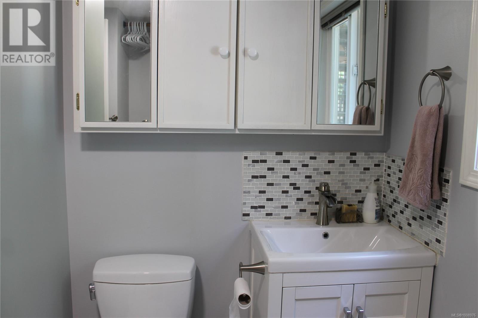 Photo 23 of 1227 Margaret Pl, Duncan BC
