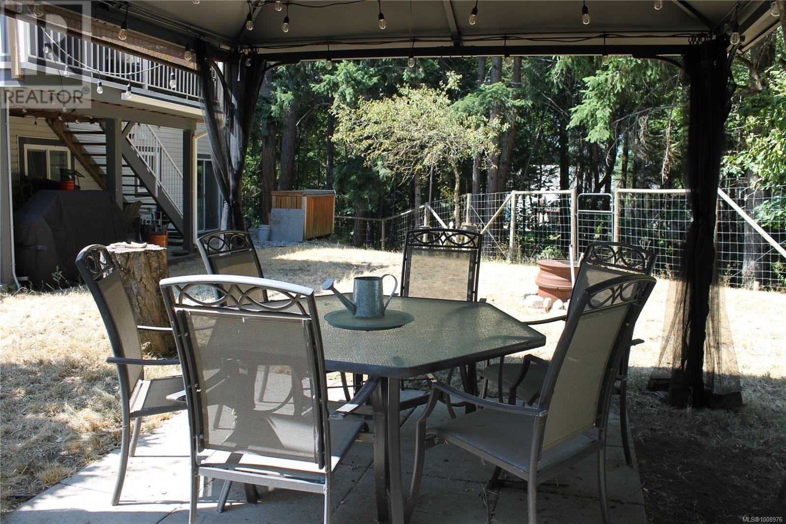 Photo 7 of 1227 Margaret Pl, Duncan BC