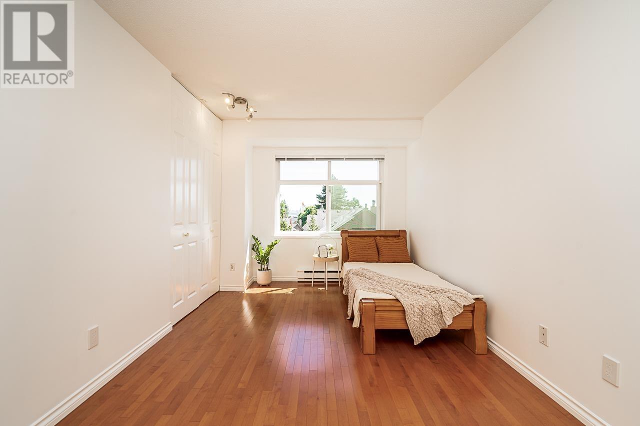 34 900 W 17TH STREET, North Vancouver