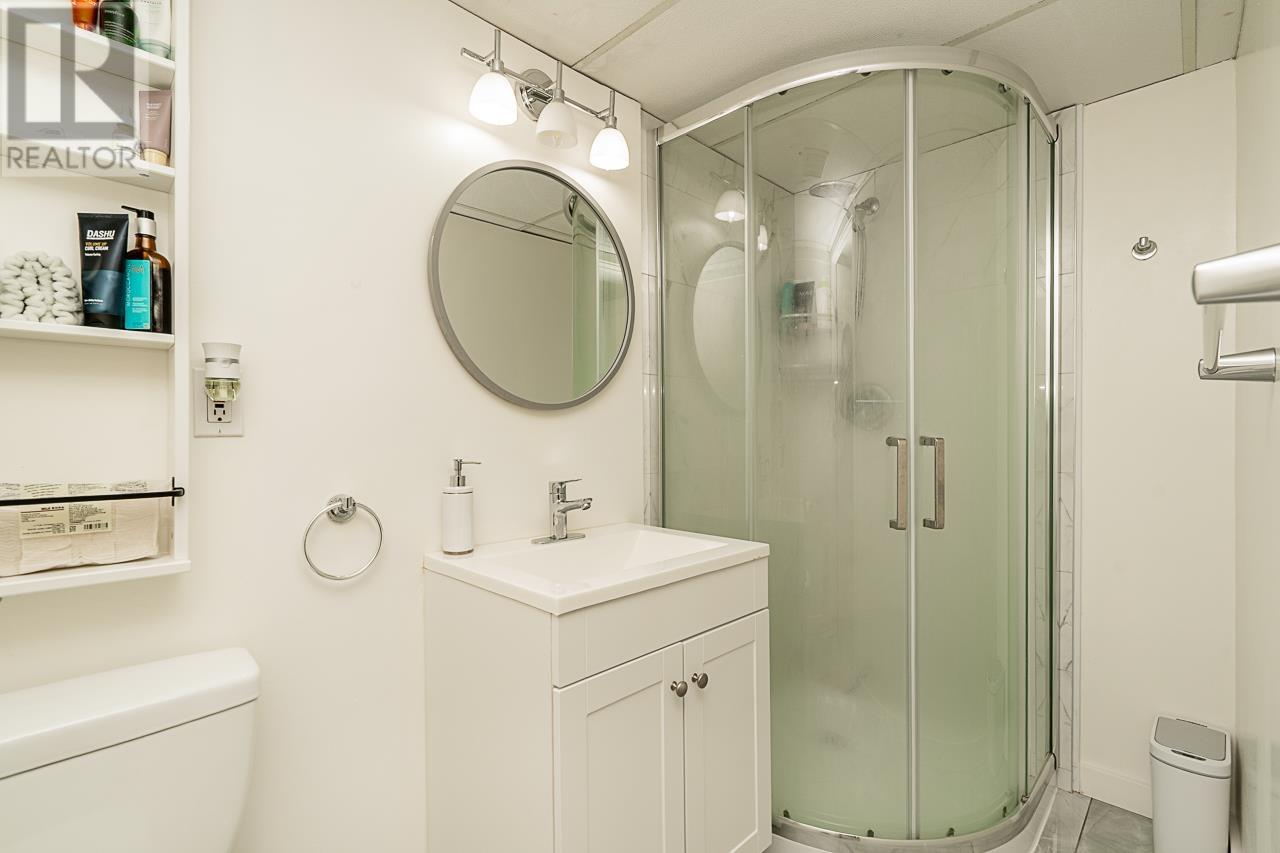 34 900 W 17TH STREET, North Vancouver
