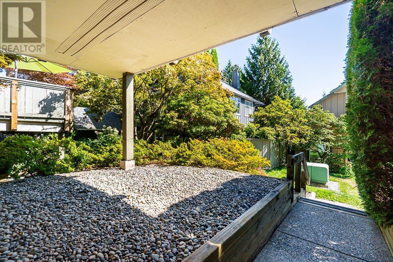 34 900 W 17TH STREET, North Vancouver