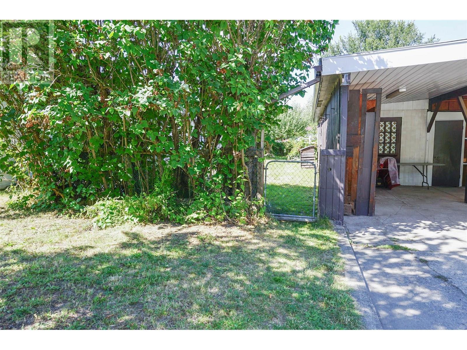 Photo 22 of 5191 69 Avenue Ne, Canoe BC