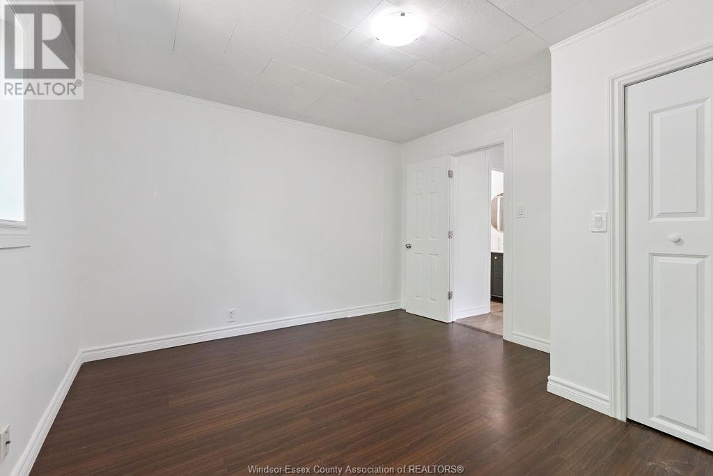 Photo 12 of 823 Mcdougall Avenue, Windsor ON