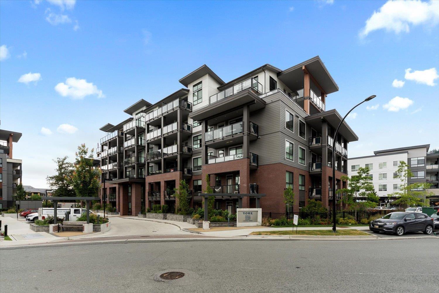Photo 10 of 308 45511 Campus Drive Garrison Crossing, Chilliwack BC