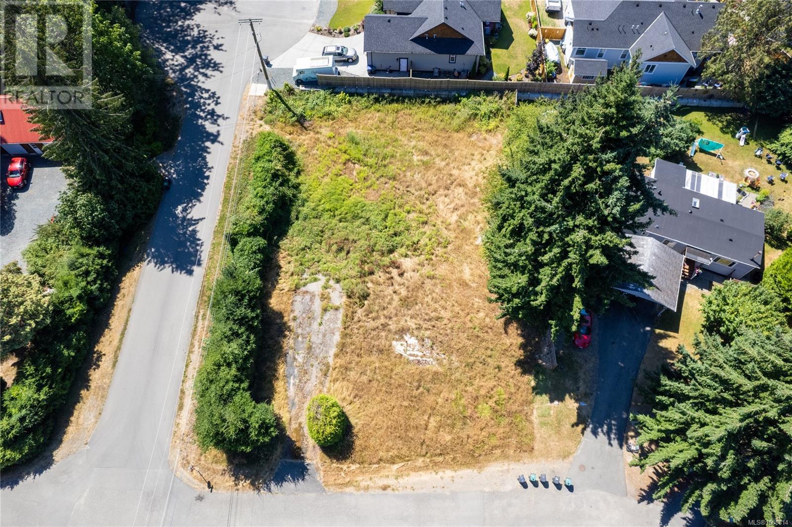 Photo 5 of 1574 River Cres, French Creek BC