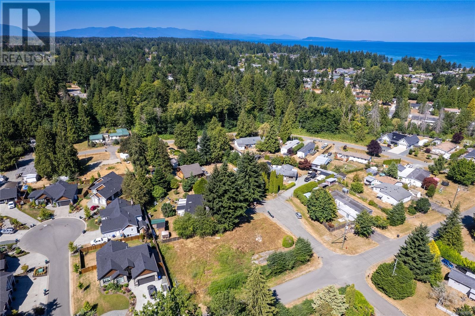 Photo 6 of 1574 River Cres, French Creek BC