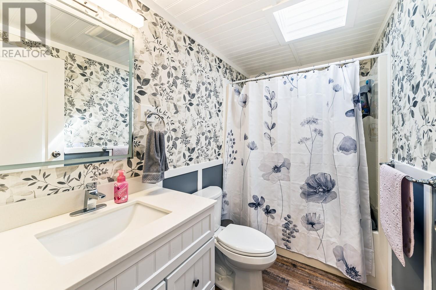 136 2550 Hollywood Road North, Kelowna