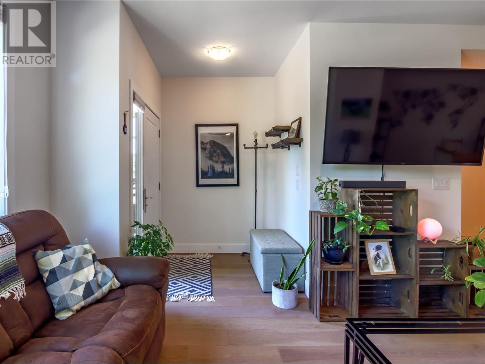 Photo 2 of 300 Drysdale Boulevard Unit 17, Kelowna BC