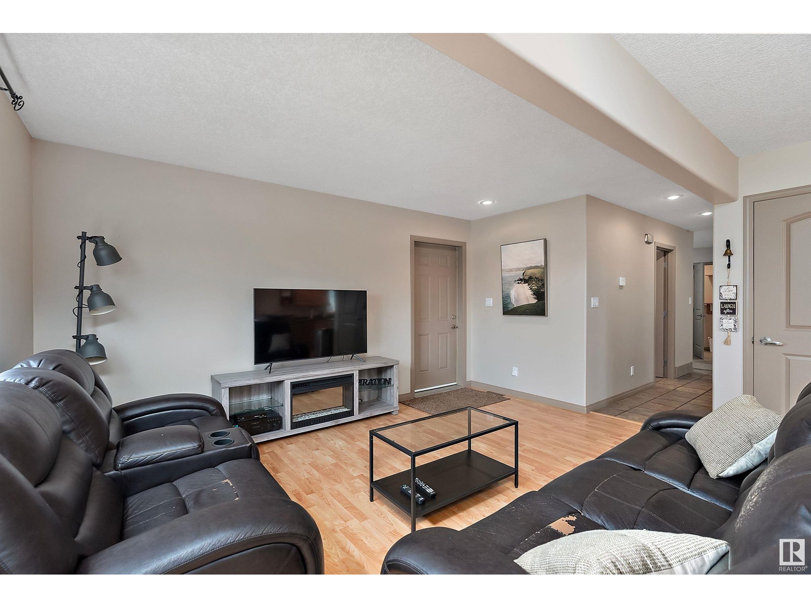 Photo 10 of 513 2nd Av, Rural Wetaskiwin County AB