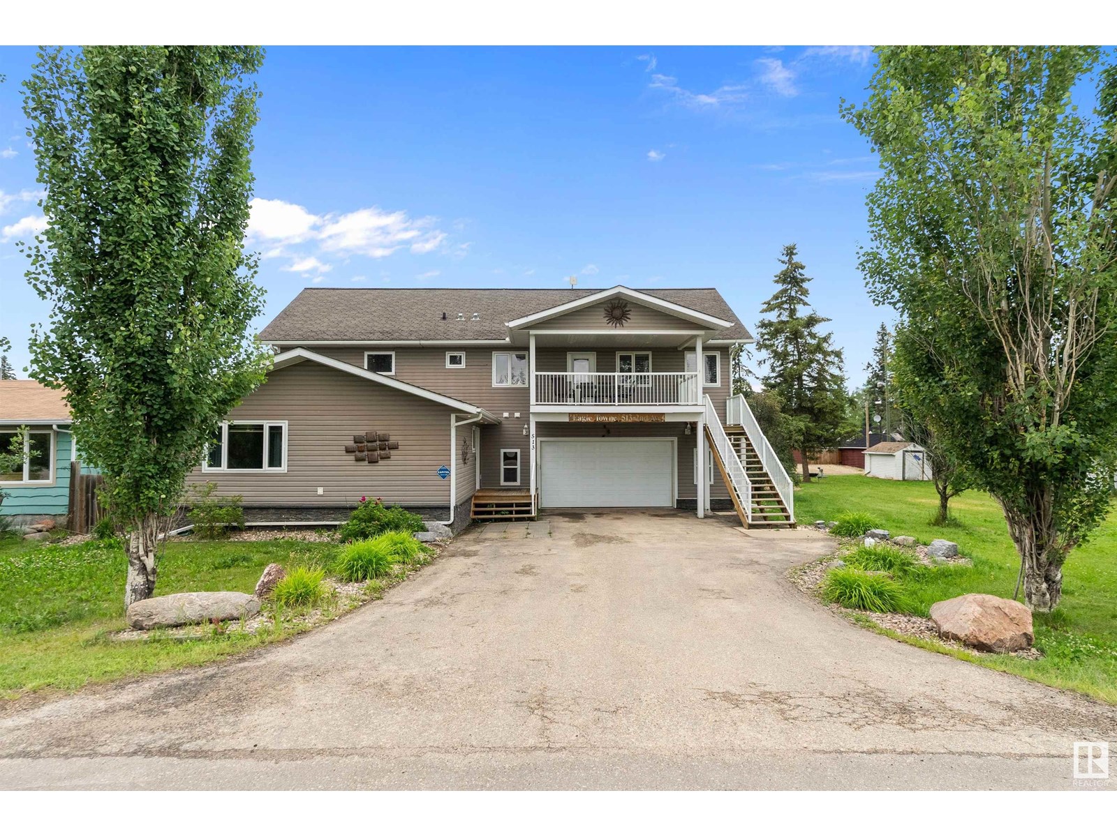 Photo 1 of 513 2nd Av, Rural Wetaskiwin County AB