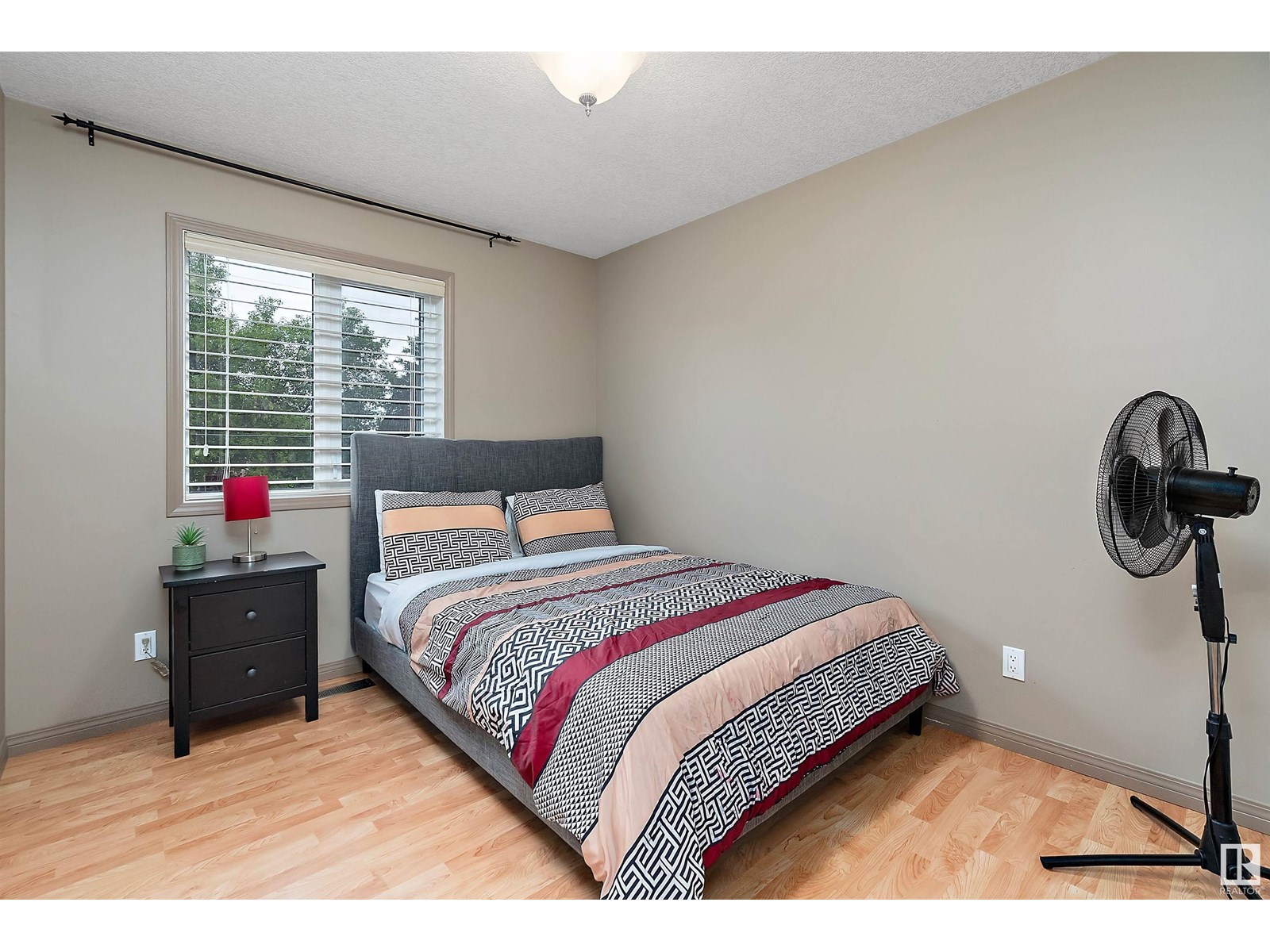 Photo 32 of 513 2nd Av, Rural Wetaskiwin County AB