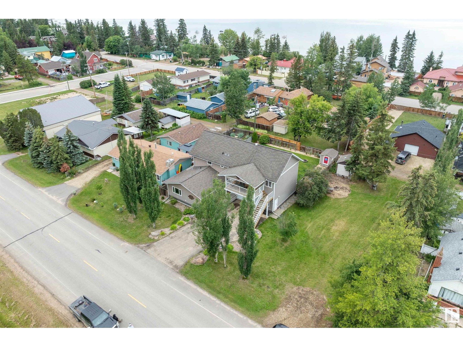 Photo 49 of 513 2nd Av, Rural Wetaskiwin County AB