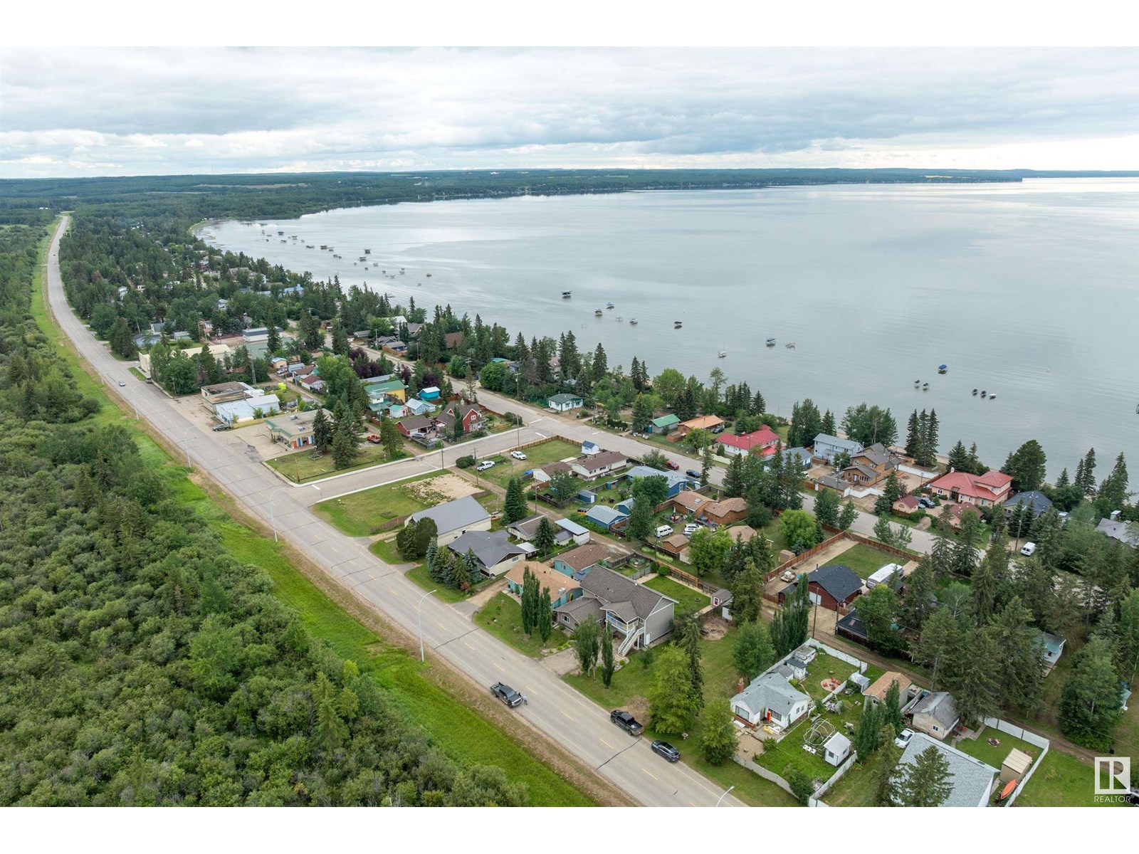 Photo 55 of 513 2nd Av, Rural Wetaskiwin County AB