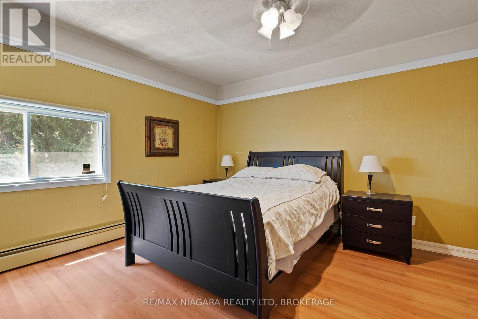 Photo 35 of 87 Norway Avenue, Welland ON