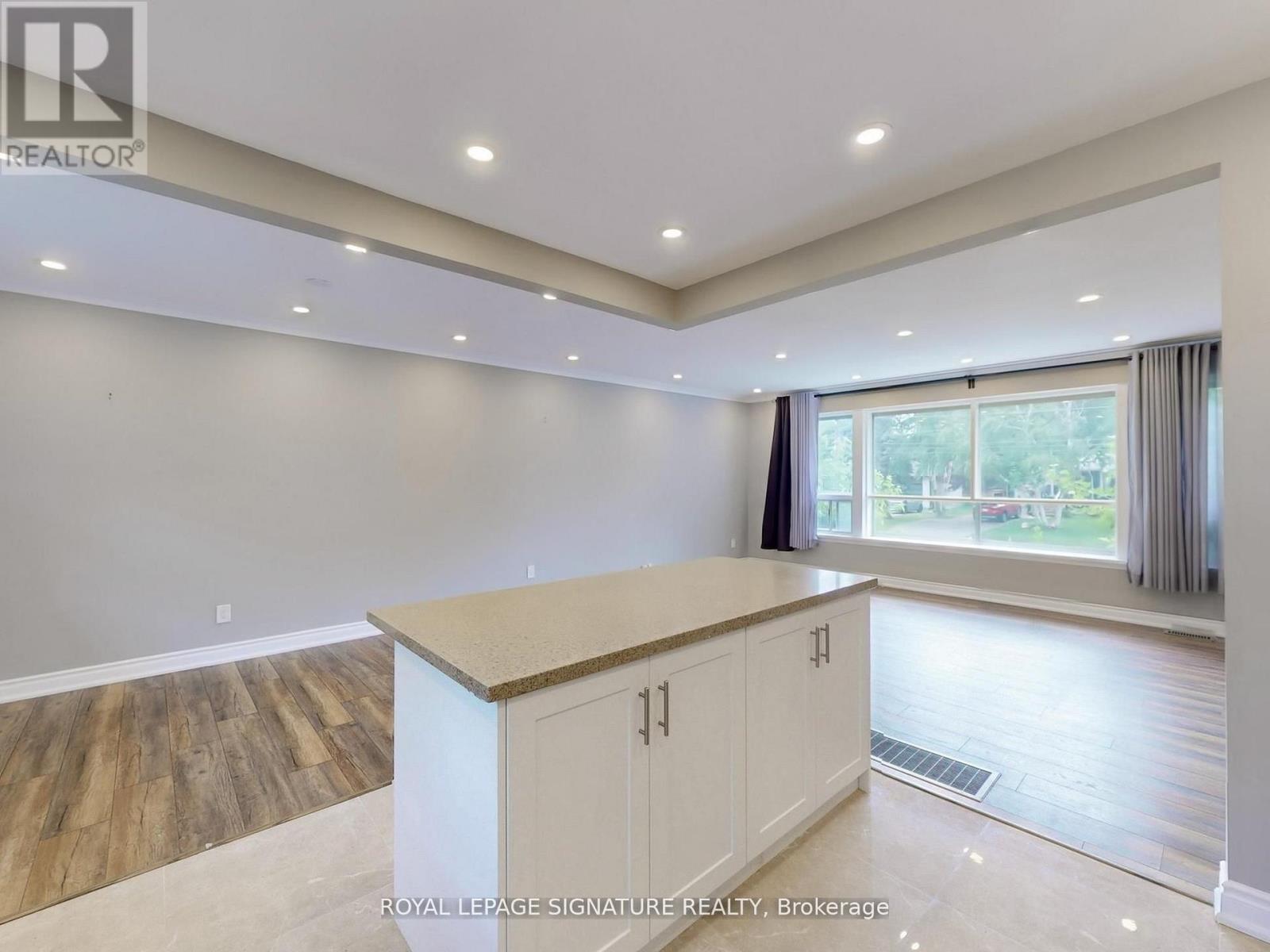 Photo 16 of 1821 Christopher Road, Mississauga ON
