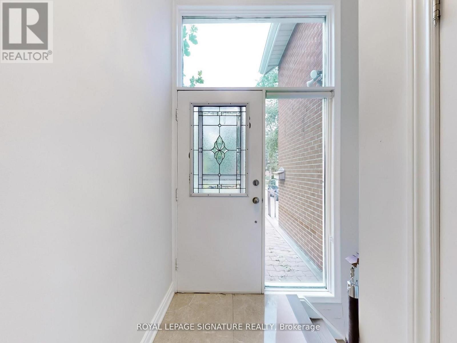 Photo 15 of 1821 Christopher Road, Mississauga ON