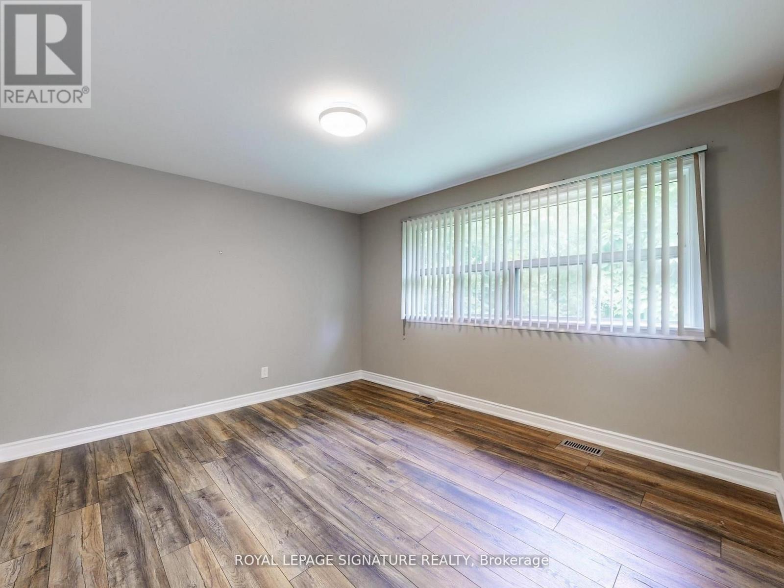 Photo 4 of 1821 Christopher Road, Mississauga ON